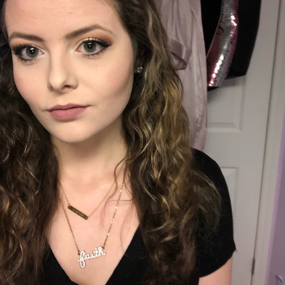 Meet your Posher, Tiffany